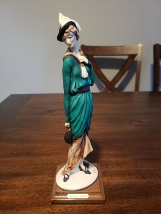 Giuseppe Armani Florence Figurine Lady With Bag Art 0412 - C Made In Italy