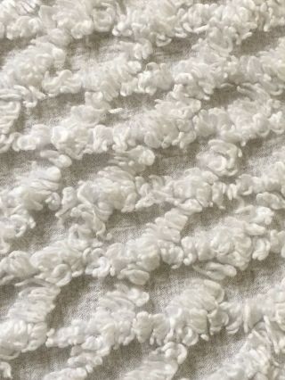 Vintage Brilliant White Cotton Tufted Chenille Bedspread Lattice Pattern 81/111
