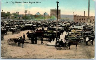 Grand Rapids,  Michigan Postcard " City Market " Downtown Street Scene 1912 Cancel