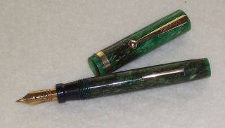 SHEAFFER Flat Top Fountain Pen,  c.  1926,  Jade Green,  Lifetime White Dot 2