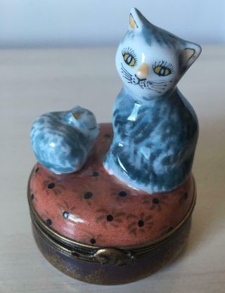 Limoges Trinket Box Peint Main Mother Cat and Kitten 8