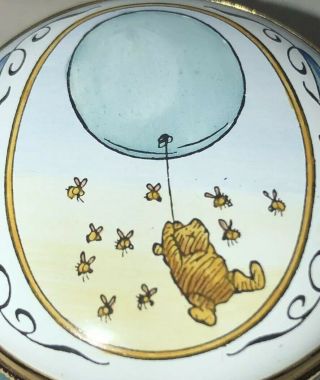 English Enamel Trinket Box 473 Crummles Winnie The Pooh Balloon & Bees 1992