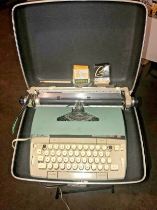Smith Corona Electra 120 Electric Portable Typewriter W/ Hardshell Case & Ribbon