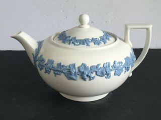 Vintagewedgwood Embossed Queensware Lavender On Cream Teapot 8 3/4 " Long