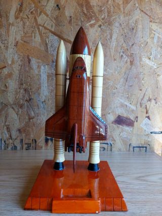 Nasa Space Shuttle Challenger 1/200 Scale Wood Desk Lift Off Model