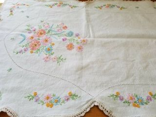 VINTAGE HAND EMBROIDERED TABLE RUNNER DRESSER SCARF APPROX.  39 