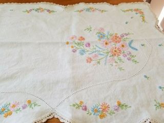 VINTAGE HAND EMBROIDERED TABLE RUNNER DRESSER SCARF APPROX.  39 
