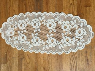 Vintage Hand Crochet Cotton Lace Table Runner Dresser Scarf Doile Doily 15x33 "