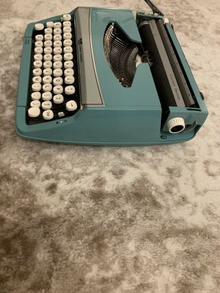 Vintage Smith Corona Corsair Deluxe Portable Typewriter Teal Made In England 3