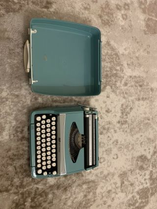 Vintage Smith Corona Corsair Deluxe Portable Typewriter Teal Made In England 7