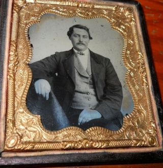1/6 Size Ruby Glass Ambrotype Photo Of Man In Half Case