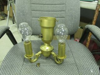 Vintage 4 Light 3 Arm Center Socket For A Floor Lamp.  (u)