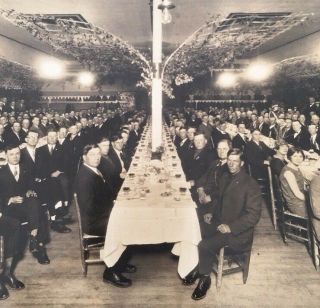Texarkana Arkansas Big Group Banquet Men Suits Roses Vtg Old Photo 1920s 11 X 7