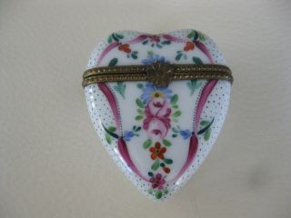 Limoges France Peint Main Porcelain Heart Shaped Trinket Box Perfume Signed