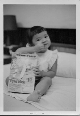 Vintage Photo Cute Asian Little Girl Eating Apple Jacks Out Of The Box 1973