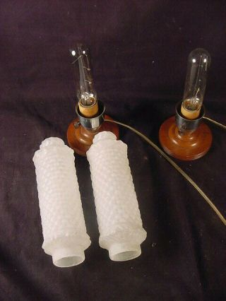 C.  1930 ' s ART DECO DRESSER LAMPS w/TUBULAR QUILTED FROSTED SHADES MATCHED PAIR 4
