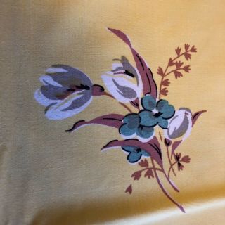 Vintage Tablecloth 60 