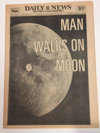 Apollo 11 Landing - Man Walks On Moon York Daily News Paper - July 21,  1969