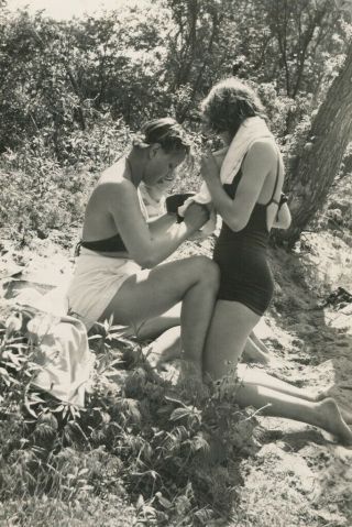 (15) Old Photo - Nostalgia Girls - Girlfriends Touch