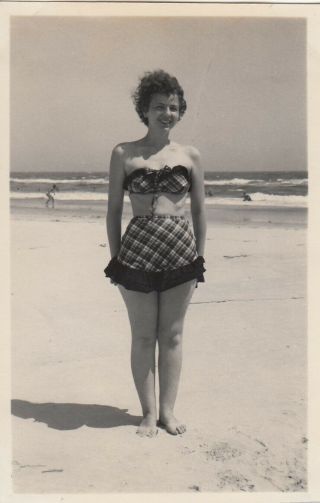 Vintage Beach Photo Cute Girl Bikini Bathing Suit Pin Up Model Fashion Retro