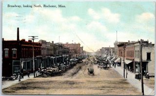 Rochester,  Minnesota Postcard " Broadway,  Looking North " Downtown Scene 1911