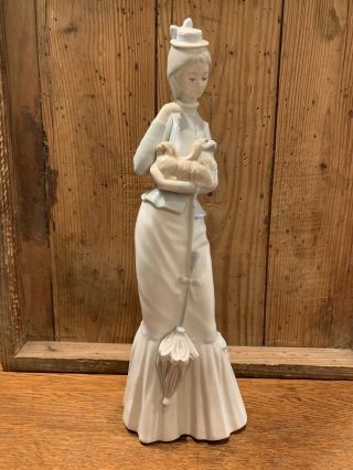 Lladro Walk With The Dog Made In Spain Porcelain Woman W/ Pekingese & Parasol