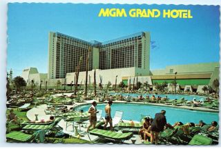 Mgm Grand Hotel Las Vegas Nevada Nv 1970s Pool Loungers Vintage Postcard B34