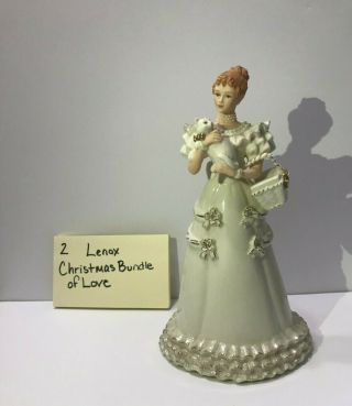 Lenox Ivory Classic Figurine Christmas Bundle of Love 2007 (Sku:624605) 2