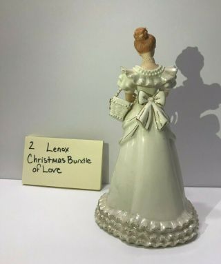 Lenox Ivory Classic Figurine Christmas Bundle of Love 2007 (Sku:624605) 3
