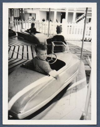 Vintage Photo Snapshot 1940s Little Boy In Streamlined Kiddie Car Carnival Ride