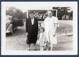 Vintage Photo Snapshot 1940s Cute Little Girl W Serious Grandma & Auntie,  Coke