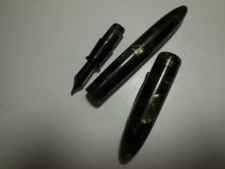 Sheaffer ' s Lifetime fountain pen white dot marbled black with illuminate green 4