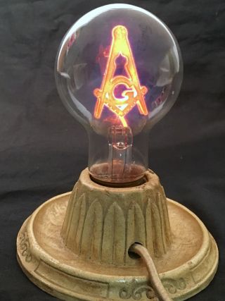 ANTIQUE NEON MASONIC LIGHT BULB W/ SYROCO LAMP BASE 1930S 4