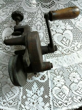 Antique Vintage Cast Iron Hand Crank Bench Mount Grinder with patina. 3