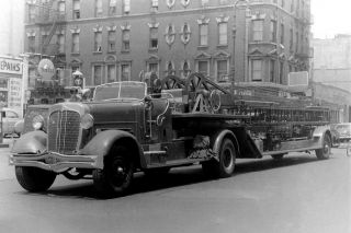 175,  Image Photo CD FDNY York FD Fire Apparatus Engines Ladders 20th Century 7