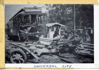 9d800f Rp 1920s50s Pacific Electric Railway Wreck Car 840 Universal City Ca