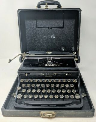 Antique Royal Touch Control Typewriter W/ Case O - 562761