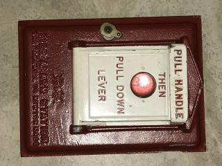 Vintage Small Gamewell Fire Alarm Pull Station Box Door Bulls Eye & Mechanism 5