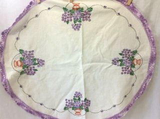 Vintage Linen Embroidered Dresser Scarf/Table Runner/Doilies/Basket/Flowers Set 2