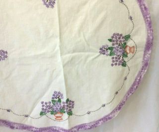 Vintage Linen Embroidered Dresser Scarf/Table Runner/Doilies/Basket/Flowers Set 4
