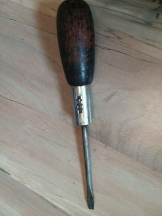 Vintage Dunlap 8 1/2 " Ratcheting Flat Head Screwdriver W/ Wood Handle