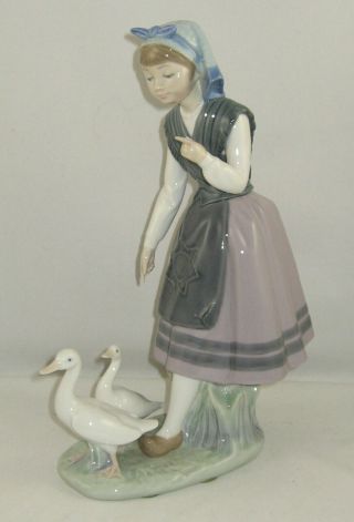 Lladro Figurine 5202 " Aracely With Her Pet Duck " Retired In 1991 / No Box