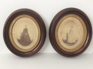 Antique Victorian Walnut Oval Frames - Set Of Two - Photographs