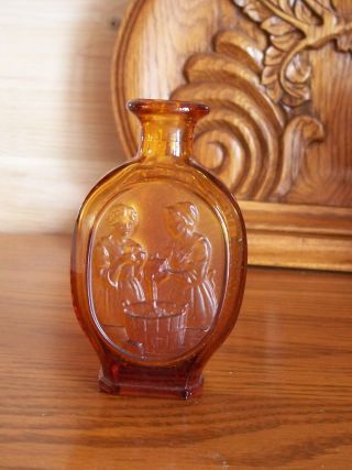Women Banding Together Daughters Of The American Revolution Glass Bottle Dar 11