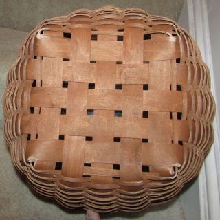2008 Longaberger American Work Basket with Lid and Protector 7