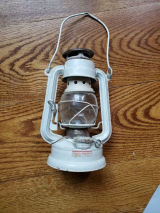 Small Metal Kerosene/Oil Lantern 7.  5 