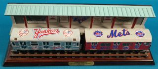 Danbury Miniature Subway Series Yankees vs Mets 2000 World Series 2