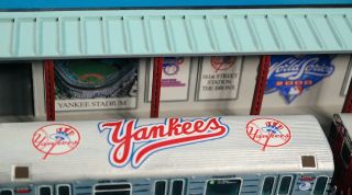 Danbury Miniature Subway Series Yankees vs Mets 2000 World Series 5