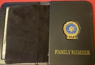 Detective Mini Shield Pin Collectable & I.  D.  Wallet " Family Member " Pba Dea