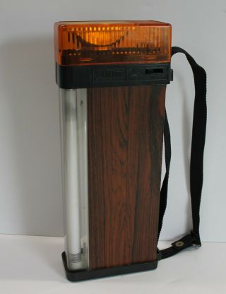 Eveready Multiple Use Flashlight Fluorescent Blinking Vintage 70s Faux Wood